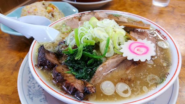 「【昼】塩生姜ラーメン+半チャーハン」@かし亀の写真