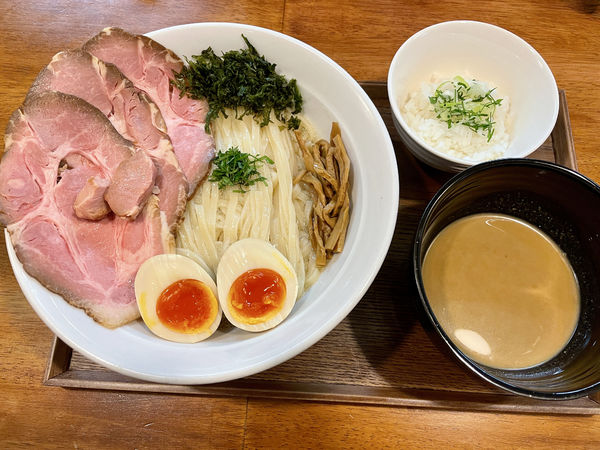 「燻製牡蠣の昆布水つけ麺・特製1200円」@らぁ麺はうす Sumika0の写真