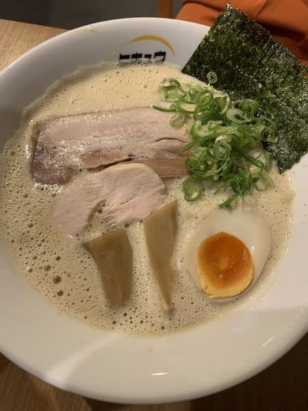 「鶏白湯ラーメン」@ヒキュウの写真