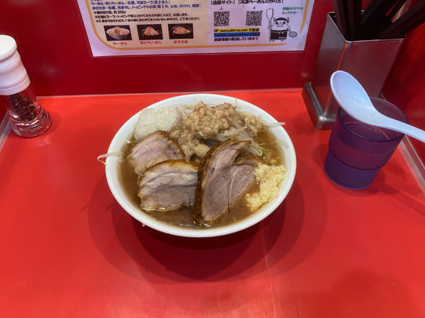 「ミニラーメン　豚2枚　野菜ちょい増し　ニンニク　アブラ」@麺屋 桐龍の写真