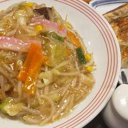 長崎皿うどん＋餃子５個