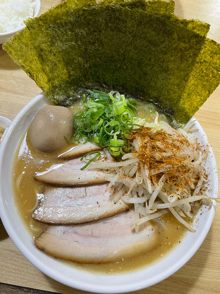 「豚骨味噌チャーシュー大盛り　味玉と海苔」@麺家 むら田の写真