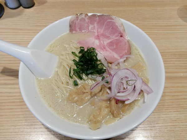 「濃旨鶏らーめん 800円」@麺場 二寅 秋津本店の写真