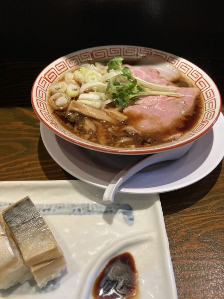 「サバ醤油そばとサバお寿司¥1,050」@サバ6製麺所 西中島南方店の写真