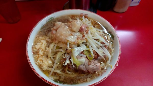 「大ラーメン豚入り(700円)ニンニクアブラ」@ラーメン二郎 目黒店の写真