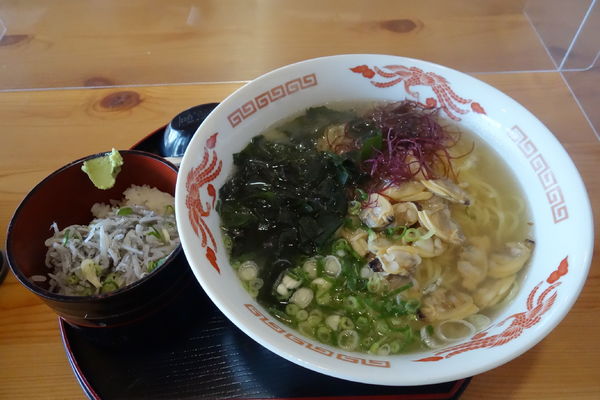 「あさりラーメン+ミニしらす丼」@お食事処 千屋の写真