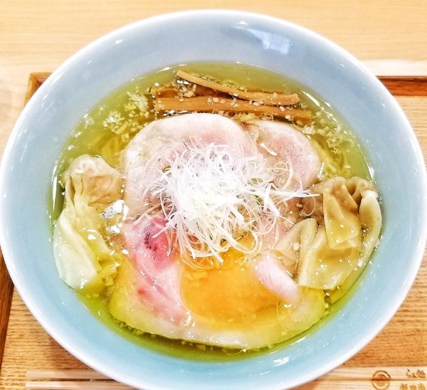 「わんたん入りしおらぁ麺」@飯田商店 湯河原本店の写真