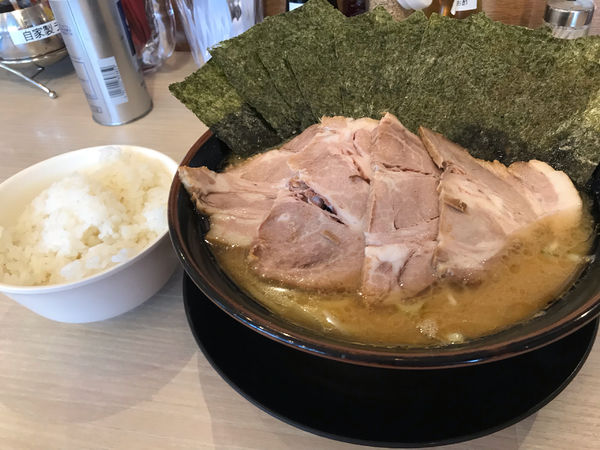 「チャーシュー麺（大盛）海苔増し」@横浜家系ラーメン 印西家の写真