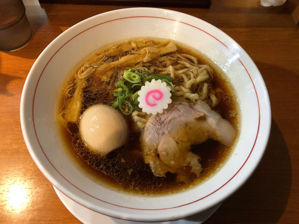 「中華そば」@横浜中華そば 維新商店の写真