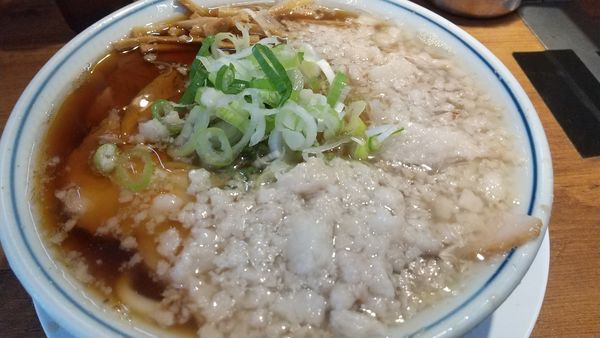 「背脂中華そば（小、830円）」@煮干し中華そば 小松屋の写真