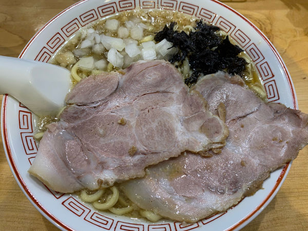 「中華そば 醤油」@背脂煮干し中華そば 和市 新橋本店の写真