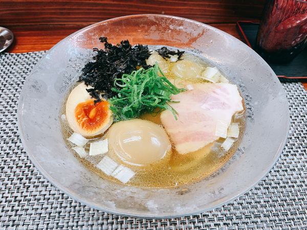 「冷製煮干し鰮 白醤油」@麺や 睡蓮の写真