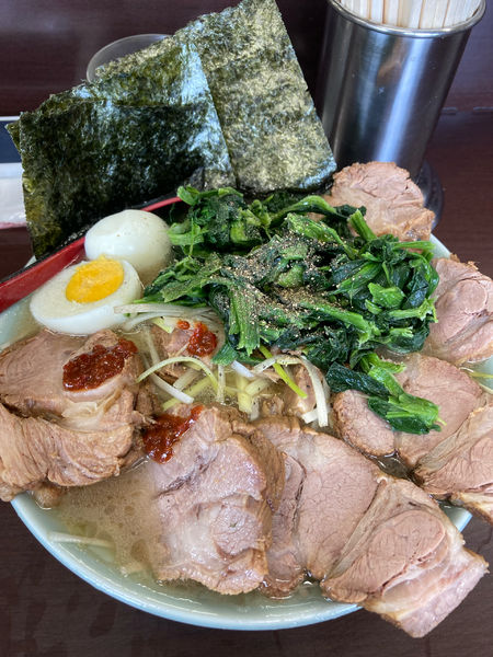 「ネギチャーシュー　ほうれん草増し」@ラーメンショップ 二ツ橋店の写真