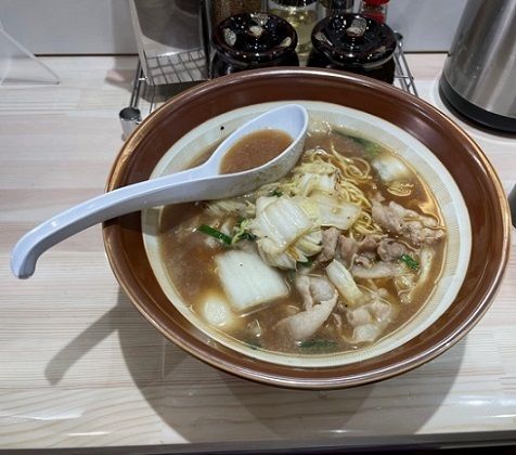 「醤油ラーメン　中盛り　900円」@麺屋天神の写真