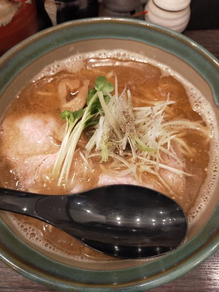 「魚出汁ラーメン」@魚と豚と黒三兵 御徒町店の写真