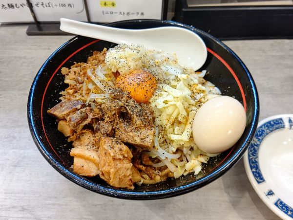 「太麺もやしまぜそば(麺250g・もやし250g)930円」@らーめん酒場 福籠 通町店の写真