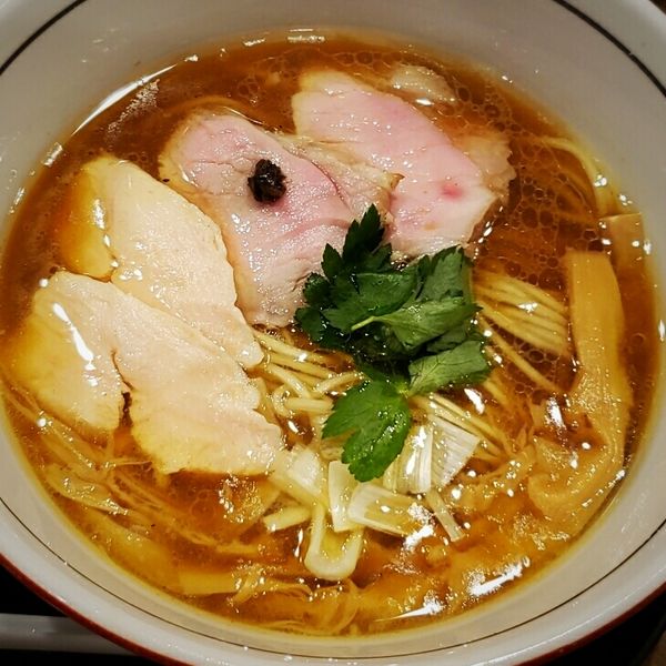 「地鶏そば（醤油）８８０円」@特級鶏蕎麦 龍介の写真