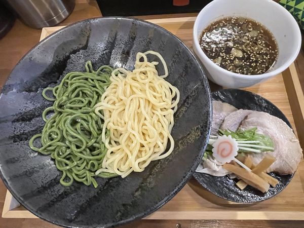 「二色つけ麺チャーシュー1100円」@らぁめん 麺彩家の写真