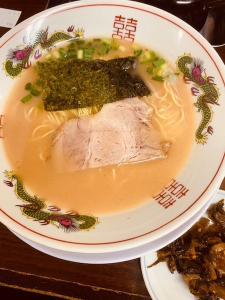 「博多ラーメン 600円　辛子高菜 100円　替玉100円」@博多ラーメン 和の写真