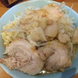 小ラーメン　ヤサイ・ニンニク・アブラ