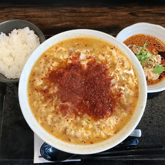 tan tan noodle 楽の画像