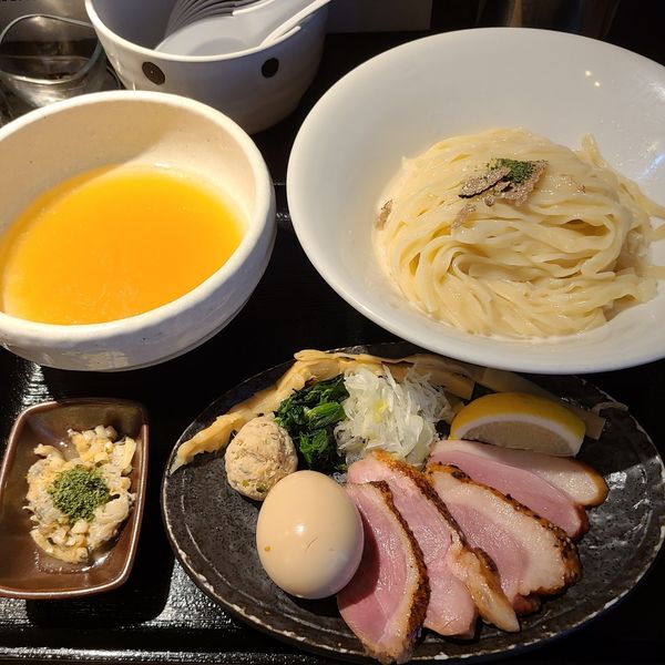 「特製鴨出汁手揉み塩つけ麺¥1400」@鴨出汁中華蕎麦 麺屋yoshikiの写真