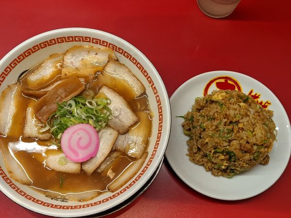 「チャーシュー半ちゃん」@丸高中華そば 神戸二宮店の写真