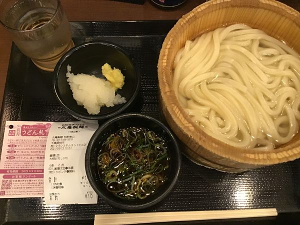 「釜揚並290円(半額140円)、大根おろし70円(うどん札)」@丸亀製麺 柏駅南口店の写真