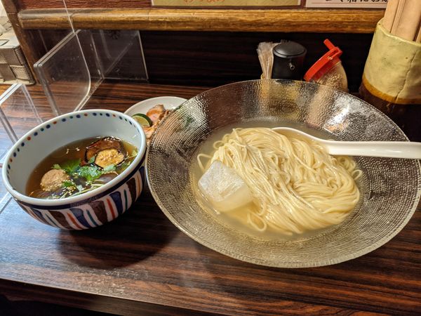 「白だし冷やしつけ麺〜鰹昆布水入り〜」@らー麺 あけどやの写真