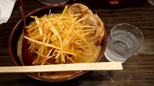 「北海道味噌 肉ネギらーめん 炙り2 大盛」@蔵出し味噌 麺場 田所商店 船橋店の写真