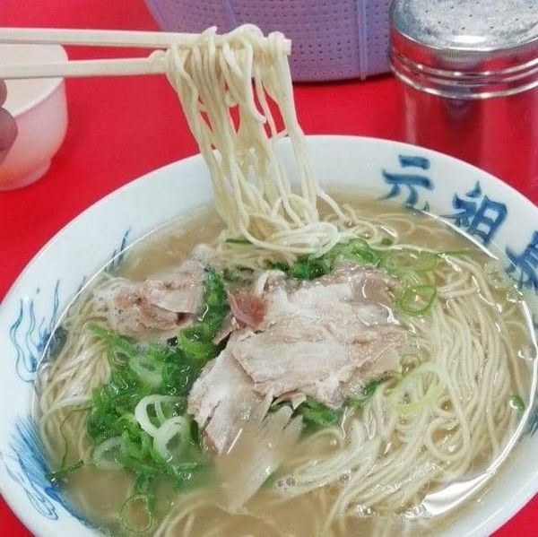 「ラーメン」@元祖 長浜屋の写真