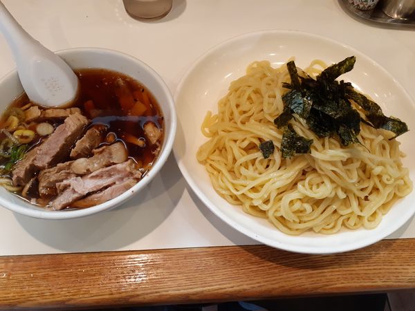 「ハーフチャーシュー、ざるらぁめん」@らぁめん ほりうち 新橋店の写真