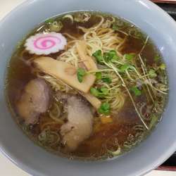 ラーメンと半ナシゴレンセット