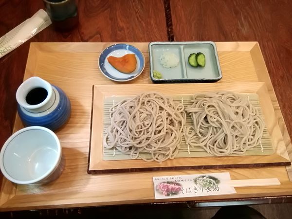 「あかそばと会津在来の二種類食べ比べ(1210円)」@そばきり長助の写真