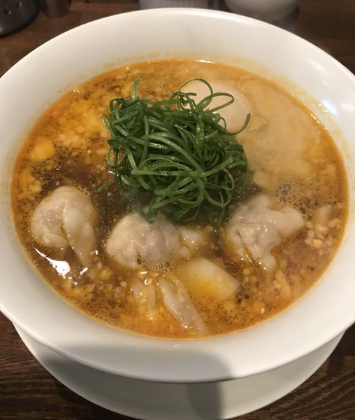 「担担麺 ¥900 & 海老ワンタン3ヶ ¥240」@創作麺工房 鳴龍の写真