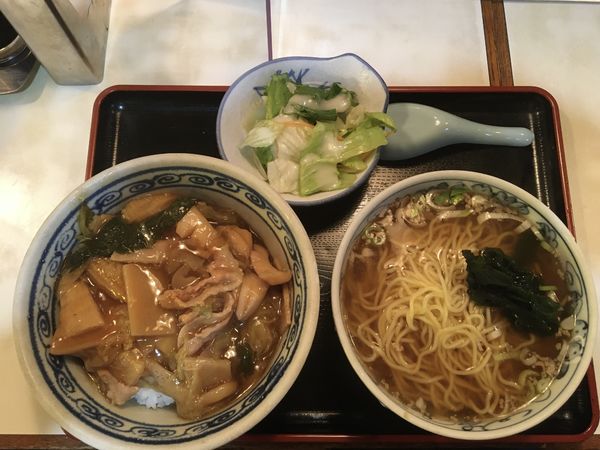 「Ａ定食(ラーメン+中華丼)」@天宝の写真