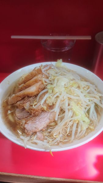 「小豚  ニンニク  カラメ」@ラーメン二郎 三田本店の写真