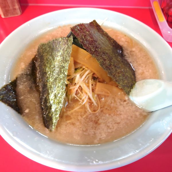 「ネギラーメン850円　麺硬め」@ラーメンショップ 薮塚店の写真