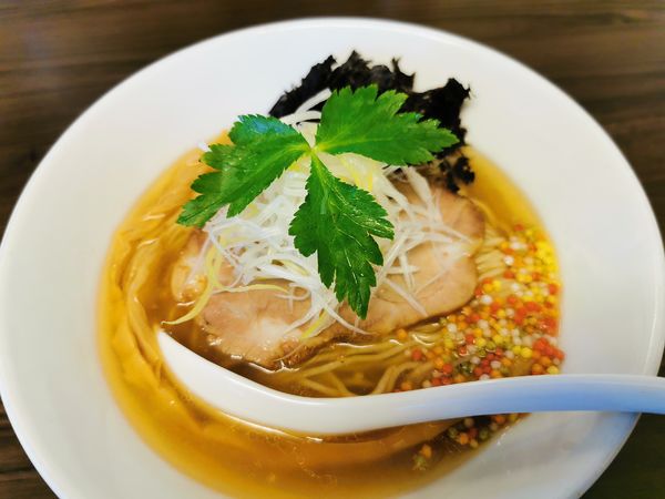 「白醤油」@花笑み中華そば かれんの写真