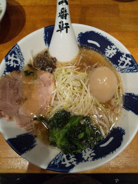 「黄金の塩そば（味玉付き）」@大名古屋一番軒の写真