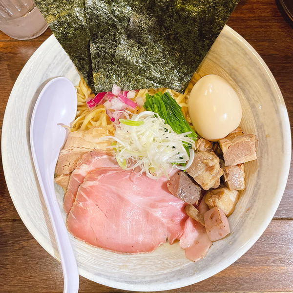 「特製まぜそば」@貝出汁中華そば 貝香屋の写真