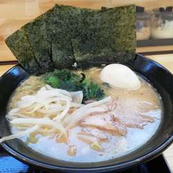 特製豚骨ラーメン