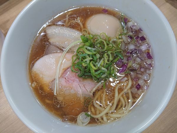 「味玉中華そば 醤油 950円」@貝麺みかわの写真