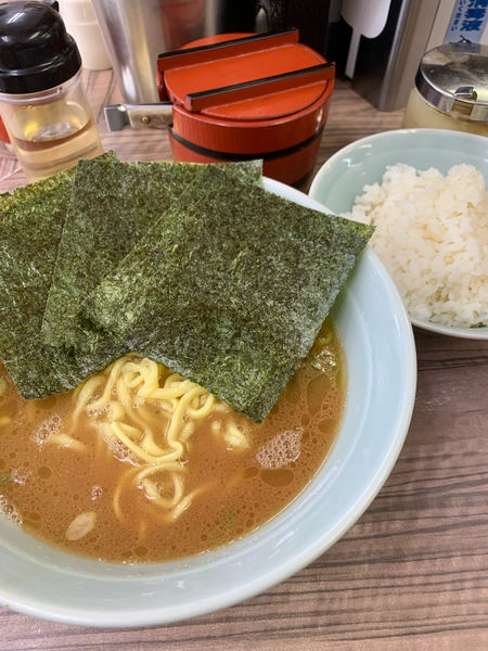 「朝ラーメン」@横浜ラーメン 武蔵家 武蔵境店の写真