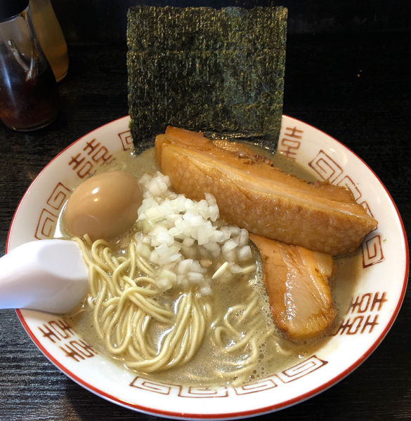 「中華そば(豚増し.味玉)」@中華ソバ 伊吹の写真