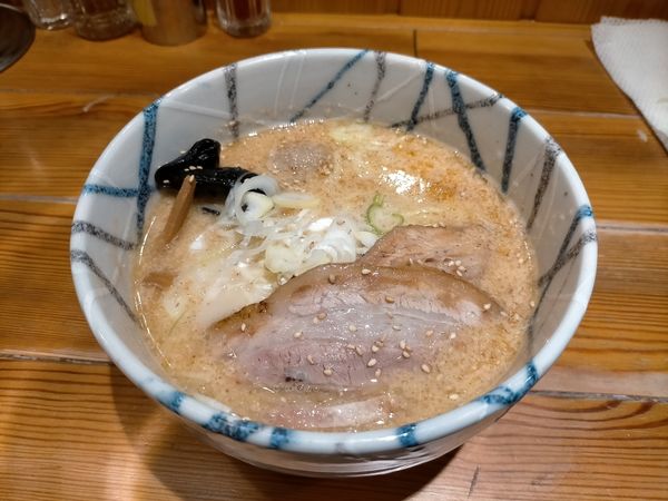 「味玉しおラーメン900円」@らーめん風来居 神田秋葉原店の写真