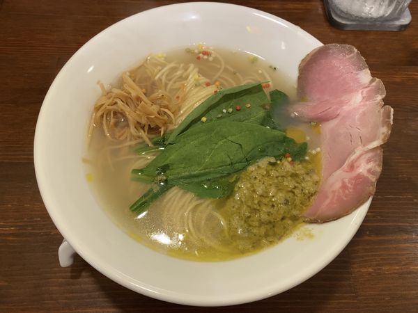 「【限定】牡蠣とあさりオイルの塩そば」@拉麺 はま家 六本木店の写真
