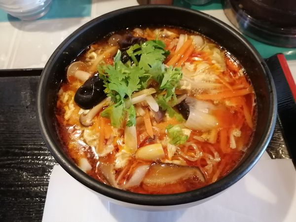 「酸辣湯麺　850円」@炎麻堂 神田店の写真