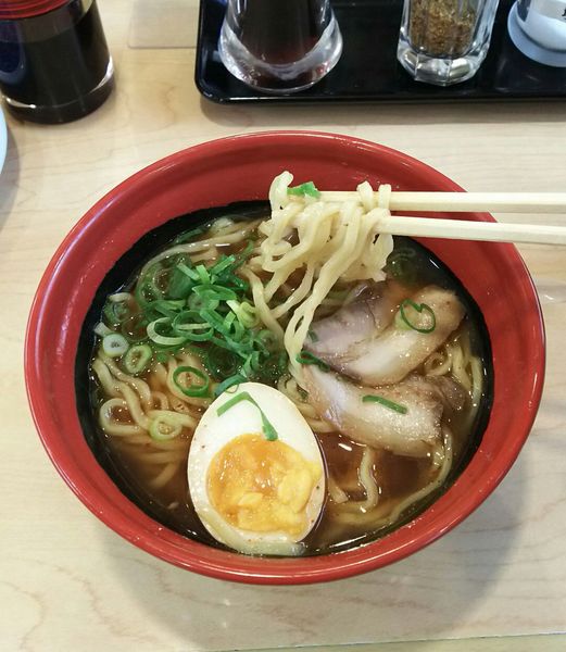「魚介醤油ラーメン」@くら寿司 春日星見ヶ丘店の写真
