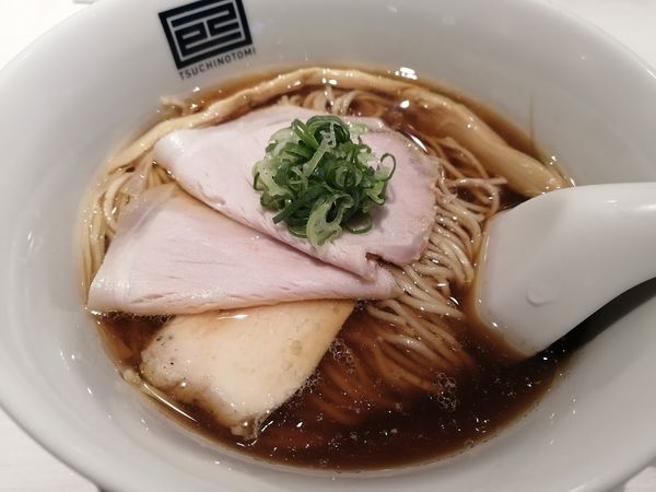 「醤油ラーメン(800円)」@淡麗拉麺 己巳の写真